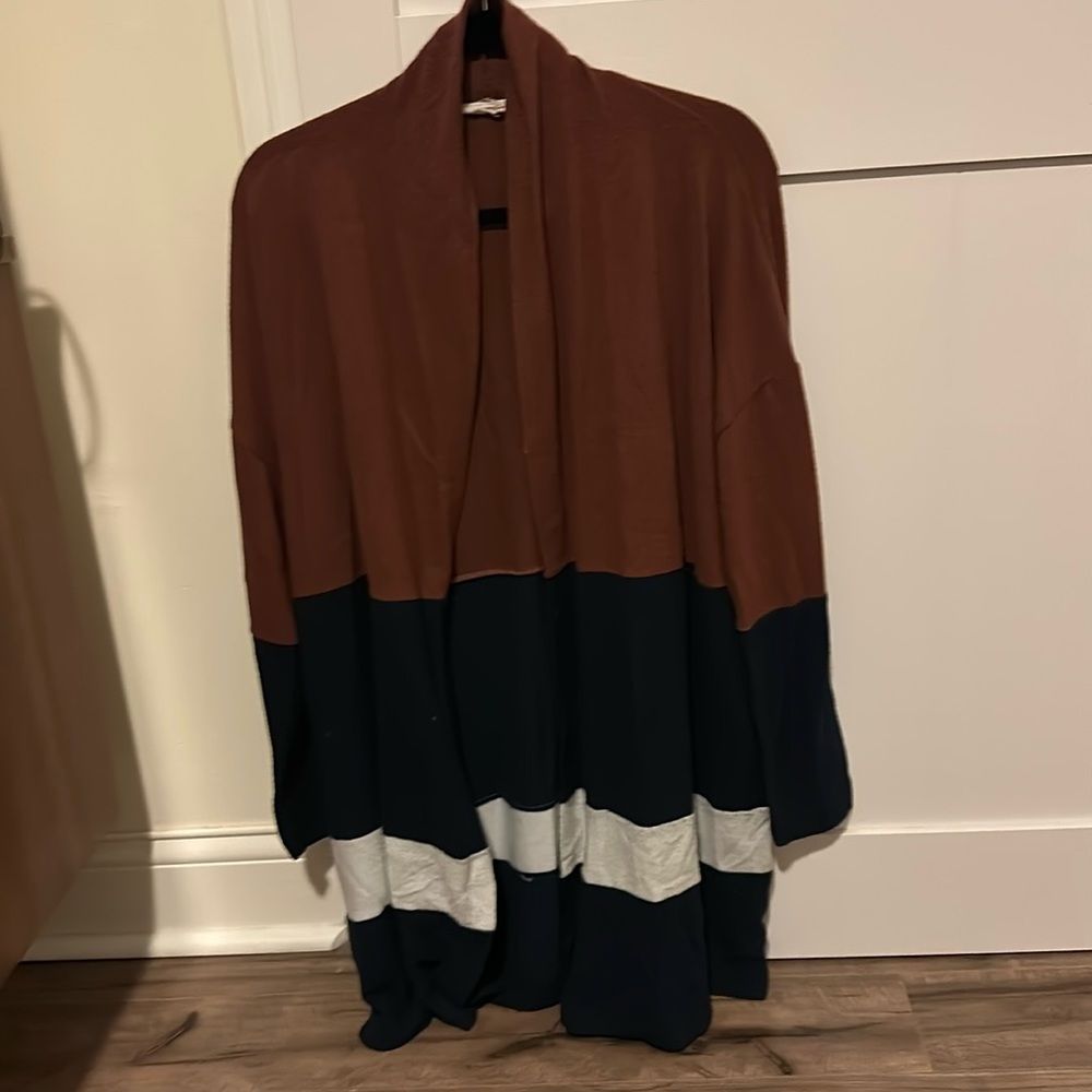 Color block neutral cardigan